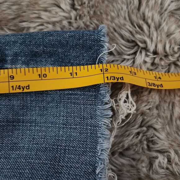 Levi's 550 Relaxed Fit Denim Cut Off Shorts Size 10 Reg - Picture 11 of 11